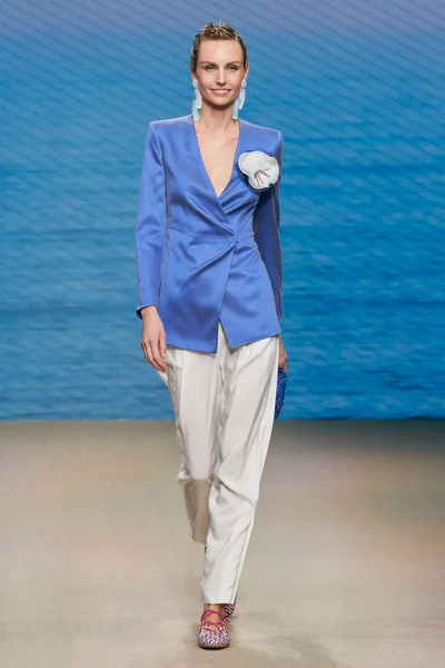 Look 46